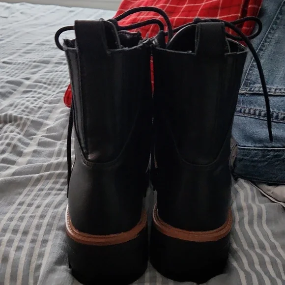 Nine West Combat boots - EUC!!!! Particularly perfect. 👌🏼 - Picture 6 of 7